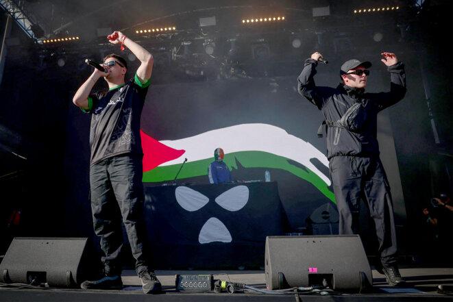 Le trio hip-hop nord-irlandais Kneecap au festival de musique Rock en Seine, à Saint-Cloud, près de Paris, le 24 août 2025. © Photo Guillaume Baptiste / AFP